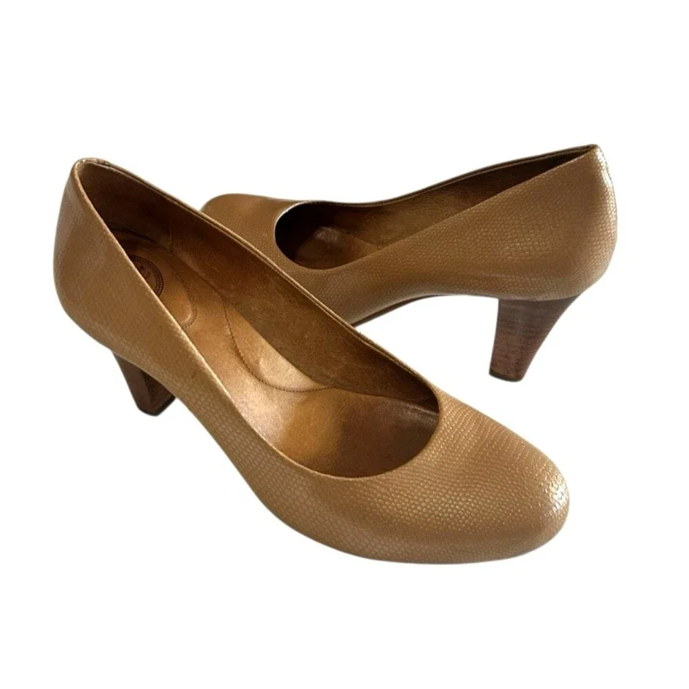 Nurture Marjorrie Tan Leather Pump Platform Round Toe Snake Skins Heels Sz 9M